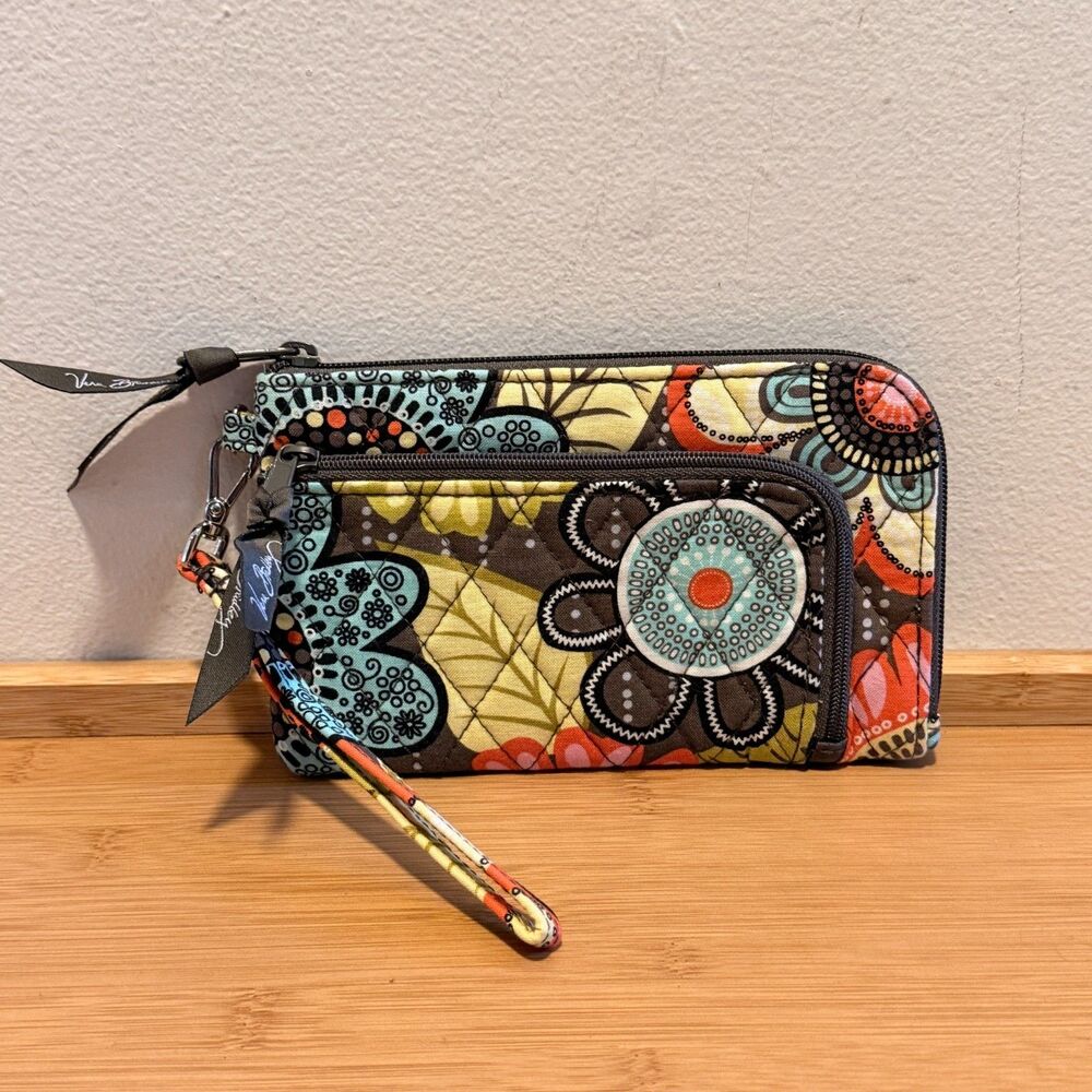 Vera Bradley Floral Quilted Wristlet Wallet Organizer Zip Around Multicolor